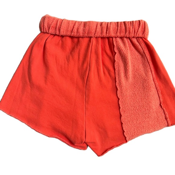 FOREVER 21 BRIGHT RED REWORKED FLEECE SWEAT SHORTS SIZE MEDIUM - Picture 5 of 8
